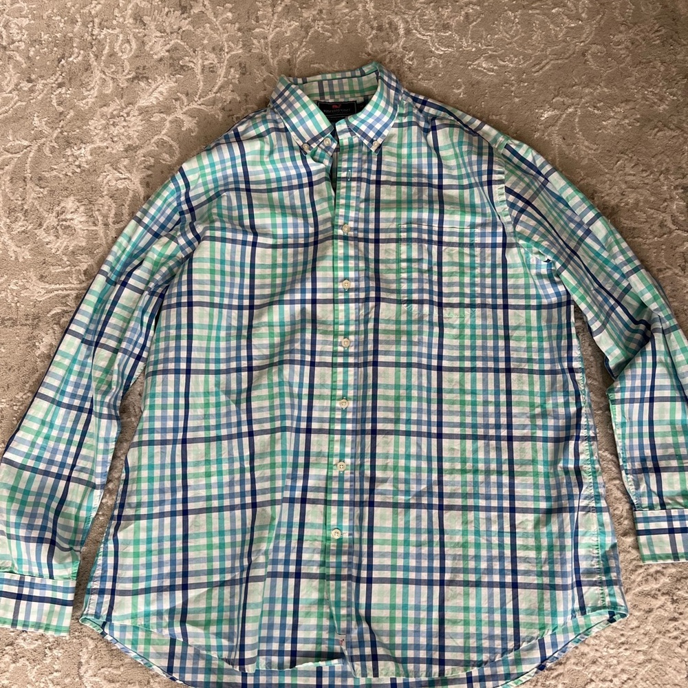Vineyard Vines Button Down XXL